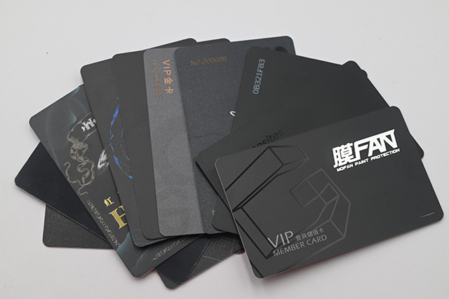 会员卡容易折断的缘故原由，，，，，，，新旧料PVC会员卡比照