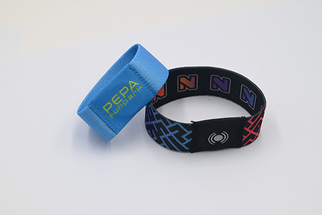 公交一卡通“卡”在哪儿？？？