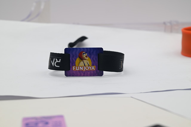 什么是人像卡，，，，，，，，人像卡的简介及制作要求和标准